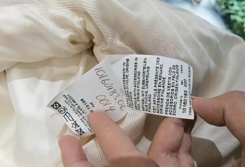 Max Mara Max Mara White coat with off-white alpaca wool collar Size M / US 6-8 / IT 42-44 - 7 Thumbnail