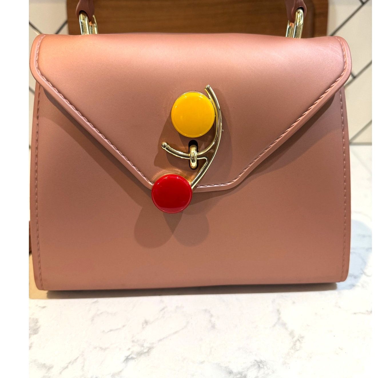 Other Chivah brand structured top handle handbag pink silicone Size ONE SIZE - 2 Thumbnail