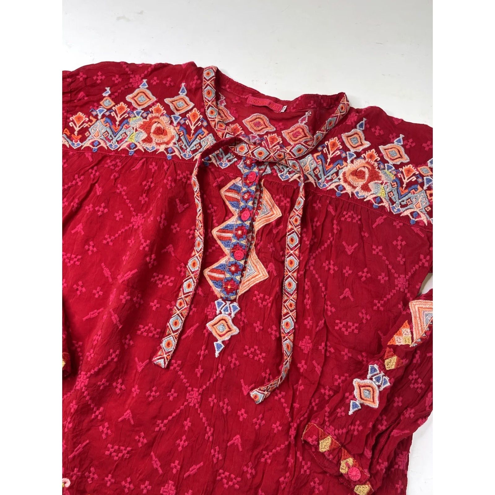 Johnny Was Johnny Was Blouse Shirt Womens XS Red Embroidered Buttons Long Sleeve Top Size XS / US 0-2 / IT 36-38 - 2 Thumbnail