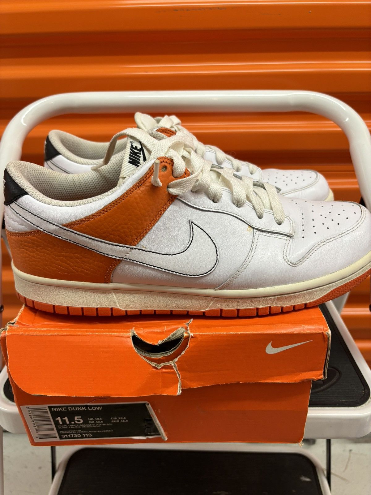 Nike × Vintage ***FINAL DROP*** RARE 2008 NIKE DUNK LOW LEATHER 11.5 Size US 11.5 / EU 44-45 - 1 Thumbnail