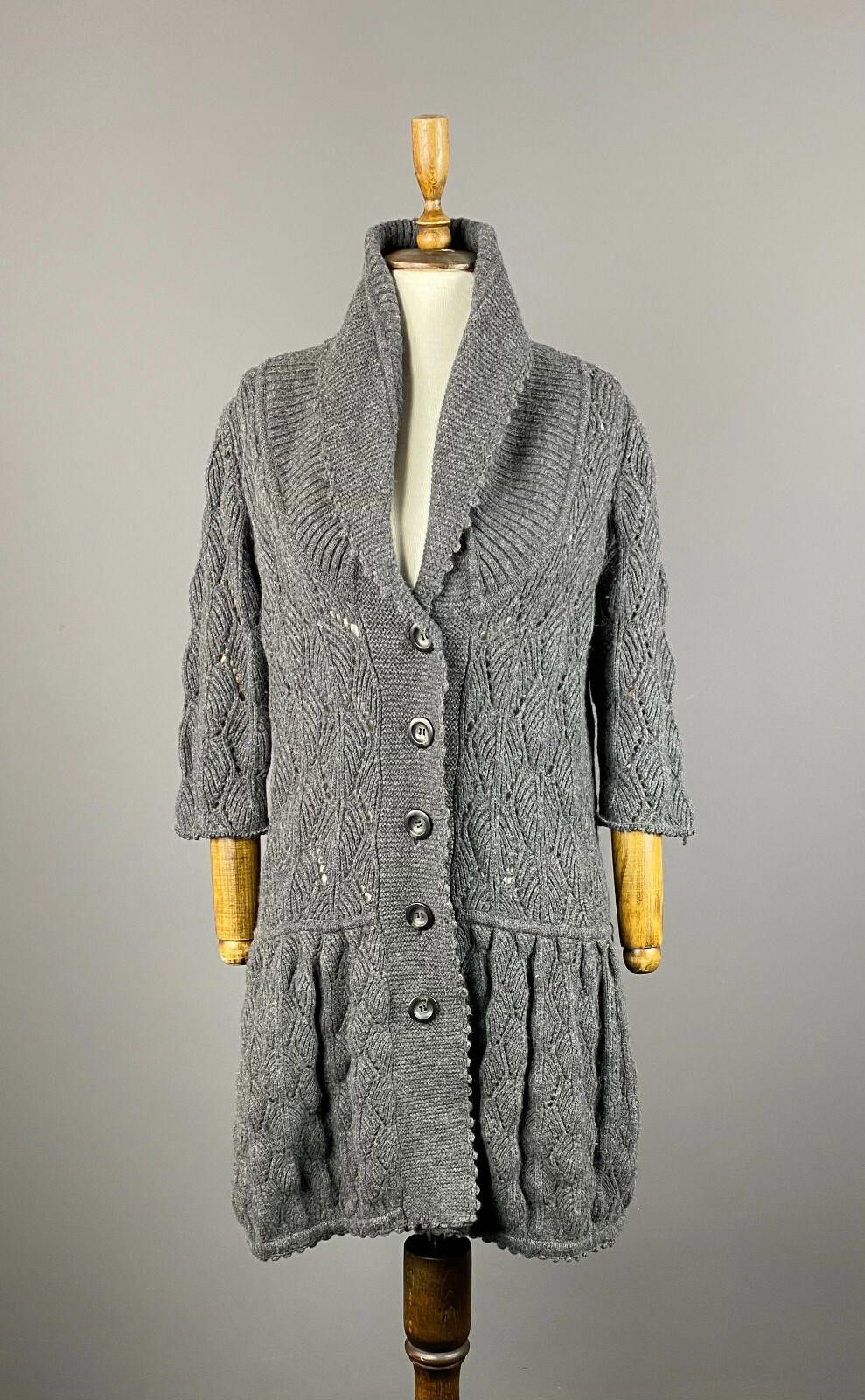 Ladies Diane von Furstenberg Grey Button Up Knited Dress