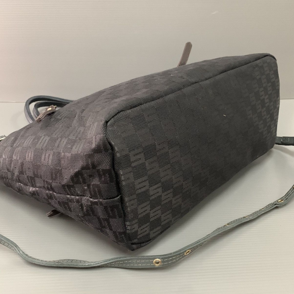 Sisley 💥‼️FAST SALE‼️💥Authentic Sisley Small Tote Bag Size ONE SIZE - 6 Thumbnail