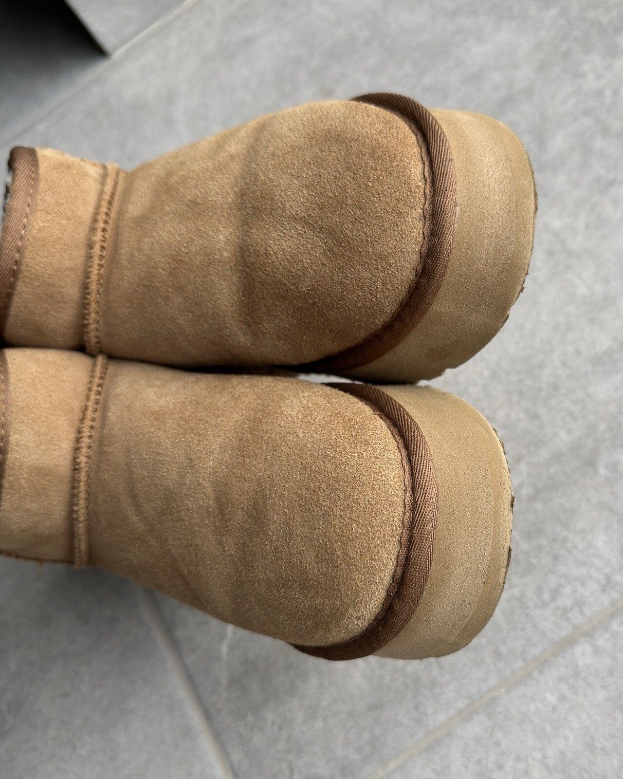 Ugg Ugg Classic Low Platform Winter Suede Sheepskin Shoes Size US 7 / IT 37 - 7 Thumbnail