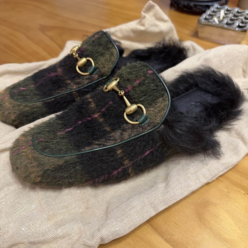 Gucci Gucci Princetown New Year Series Cozy Slippers 0079 Size US 8 / EU 41 - 1 Thumbnail