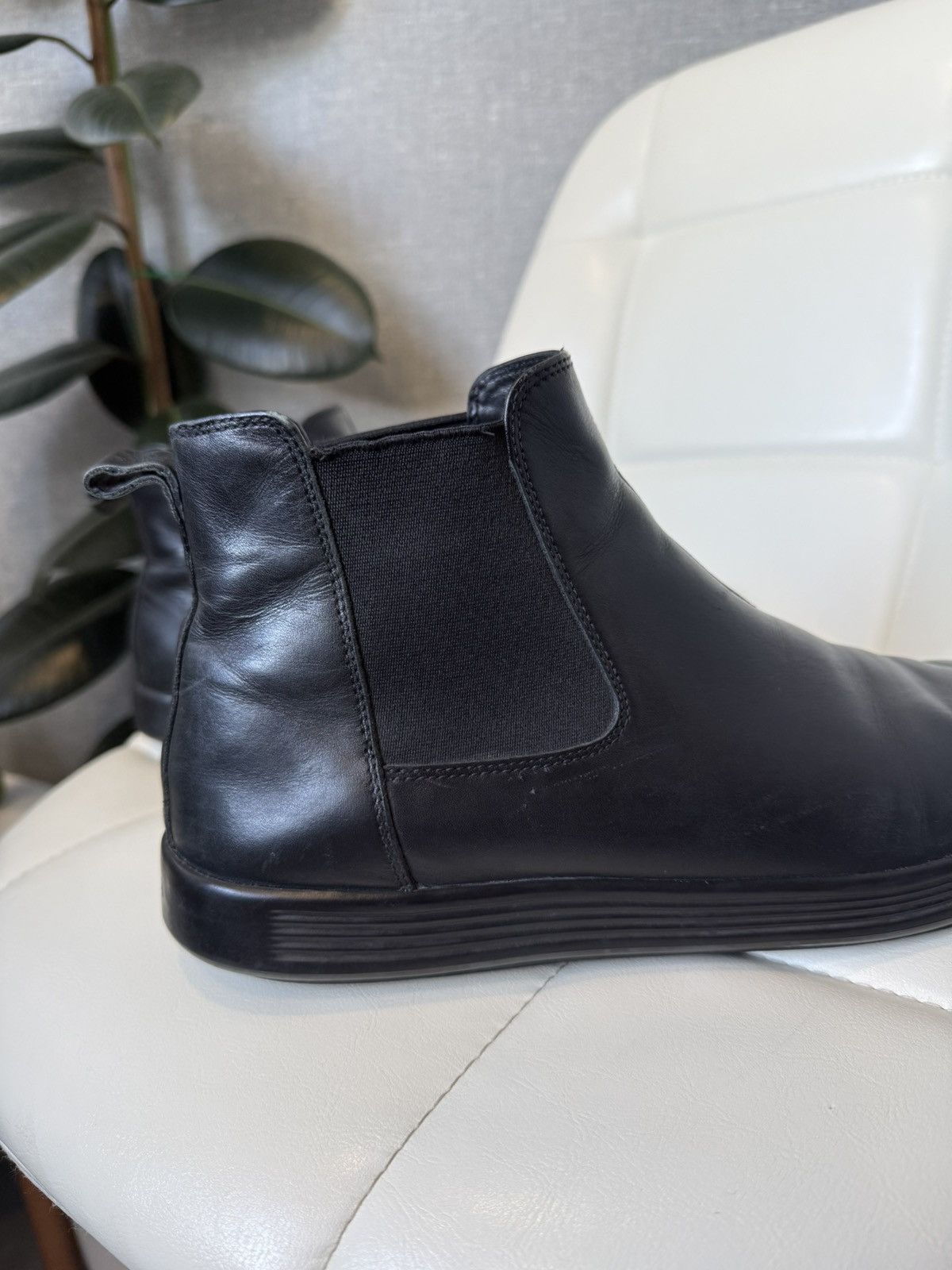 Prada Prada Black Leather Chelsea Boots Ankle Elastic Panel Shoes Size US 8.5 / EU 41-42 - 11 Thumbnail