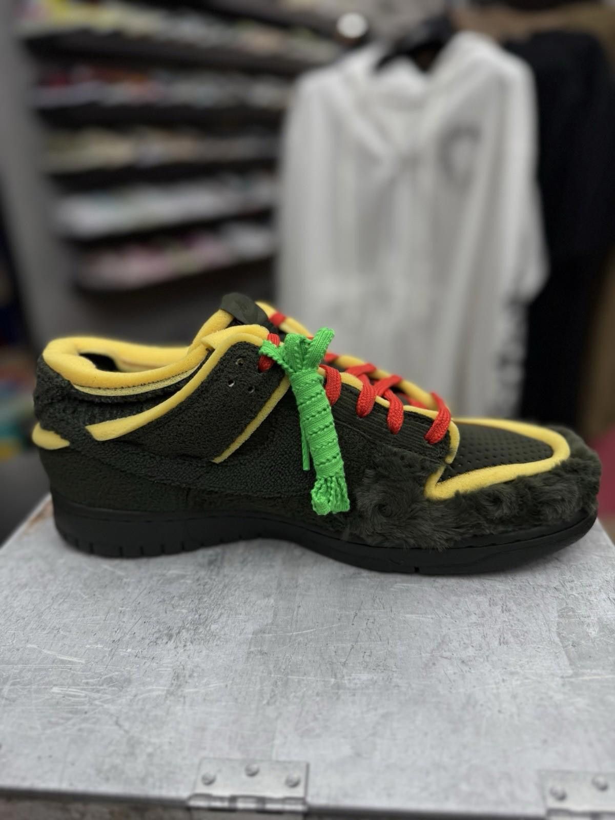 Nike Nike CPFM Cactus Plant Dunk Swamp Sponge Sequoia Black (11) Size US 11 / EU 44 - 5 Thumbnail