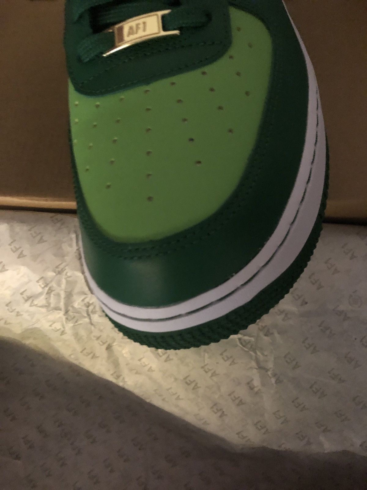 Nike Nike af1 low shamrock st patricks day Size US 11 / EU 44 - 7 Thumbnail