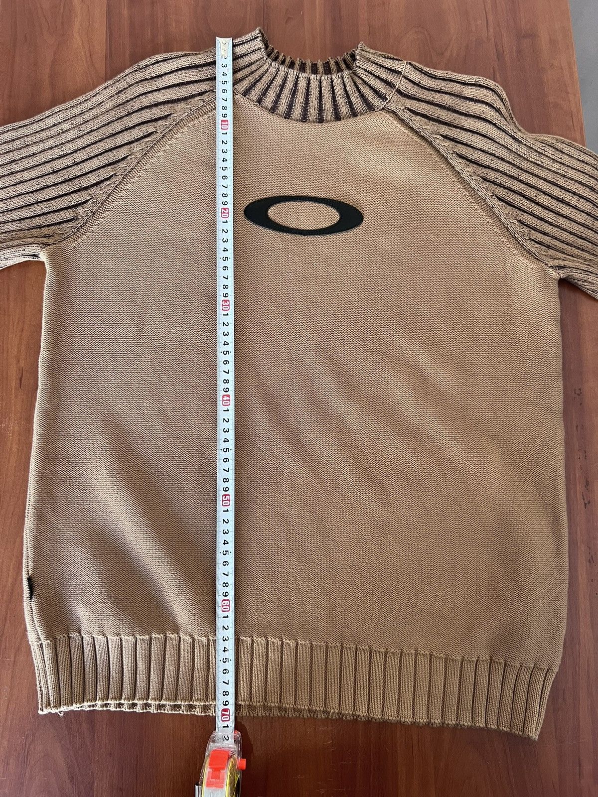 Oakley Vintage Oakley Sweater Big Central Logo Men’s Brown Size M Size US M / EU 48-50 / 2 - 10 Thumbnail