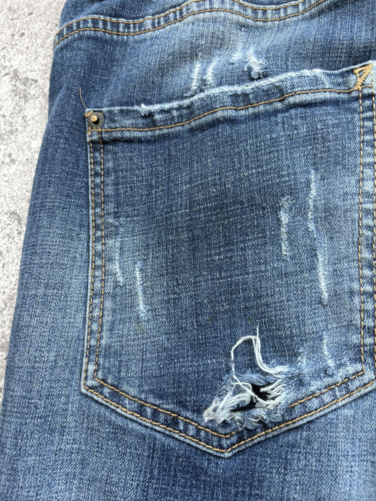 Dsquared2 Dsquared2 Slim Jeans Made In Italy Size US 31 - 15 Thumbnail