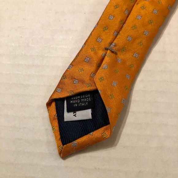 Barneys New York BARNEYS MEN'S NEW ORANGE SILK TIE 3 1/2" X 60" Size ONE SIZE - 4 Thumbnail