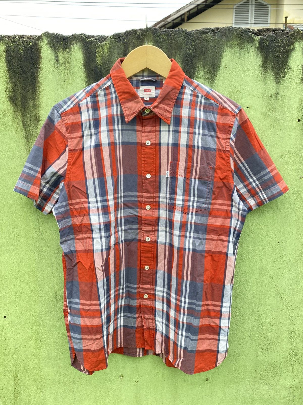 Levi's Levi’s Red Navy Plaid Short Sleeve Shirt Classic Summer Look Size US M / EU 48-50 / 2 - 1 Thumbnail