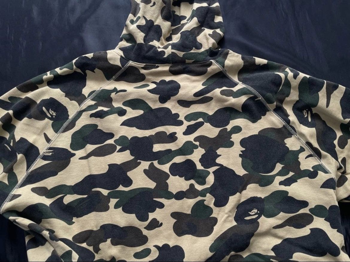 Bape RARE OG 2005 A BATHING APE REVERSIBLE YELLOW CAMO NEON CAMO Size US L / EU 52-54 / 3 - 5 Thumbnail