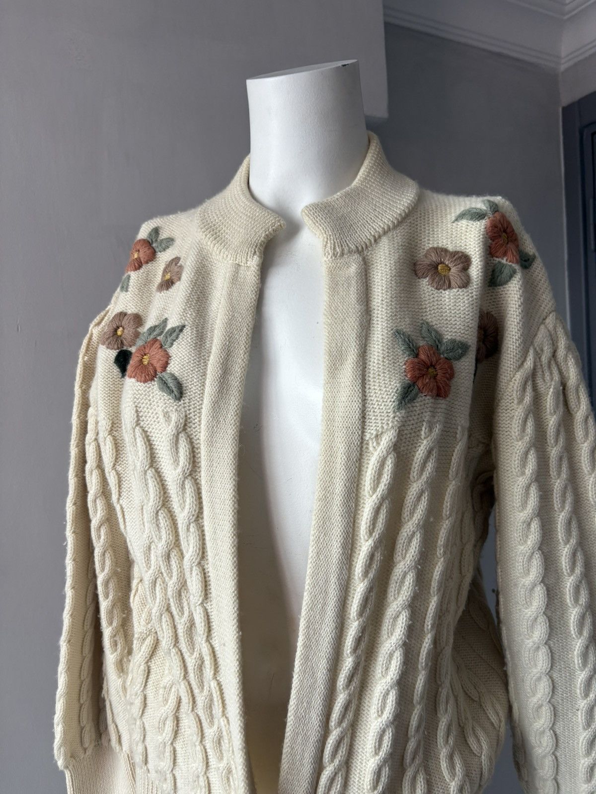 Vintage Vintage wool cardigan Size L / US 10 / IT 46 - 9 Thumbnail