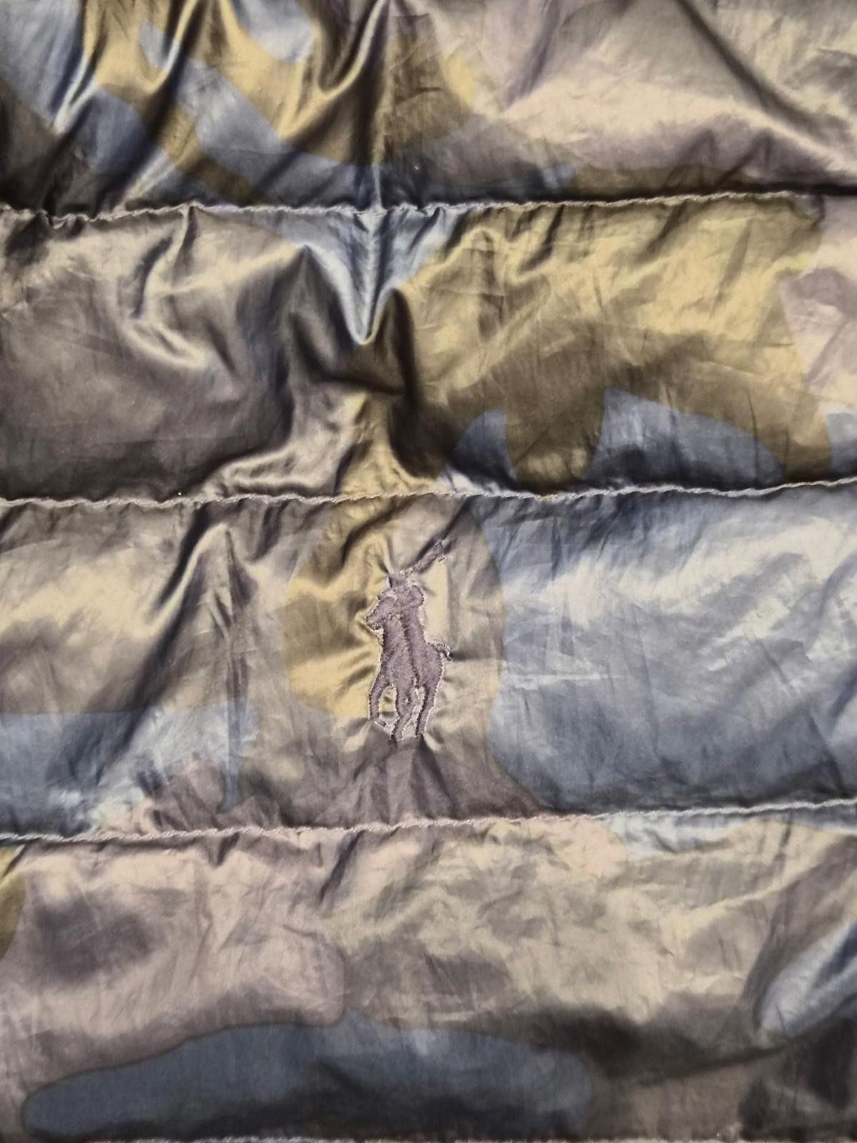 Polo Ralph Lauren Polo Ralph Lauren Camo Terra Puffer Vest Men's size M Blue Size US M / EU 48-50 / 2 - 2 Thumbnail