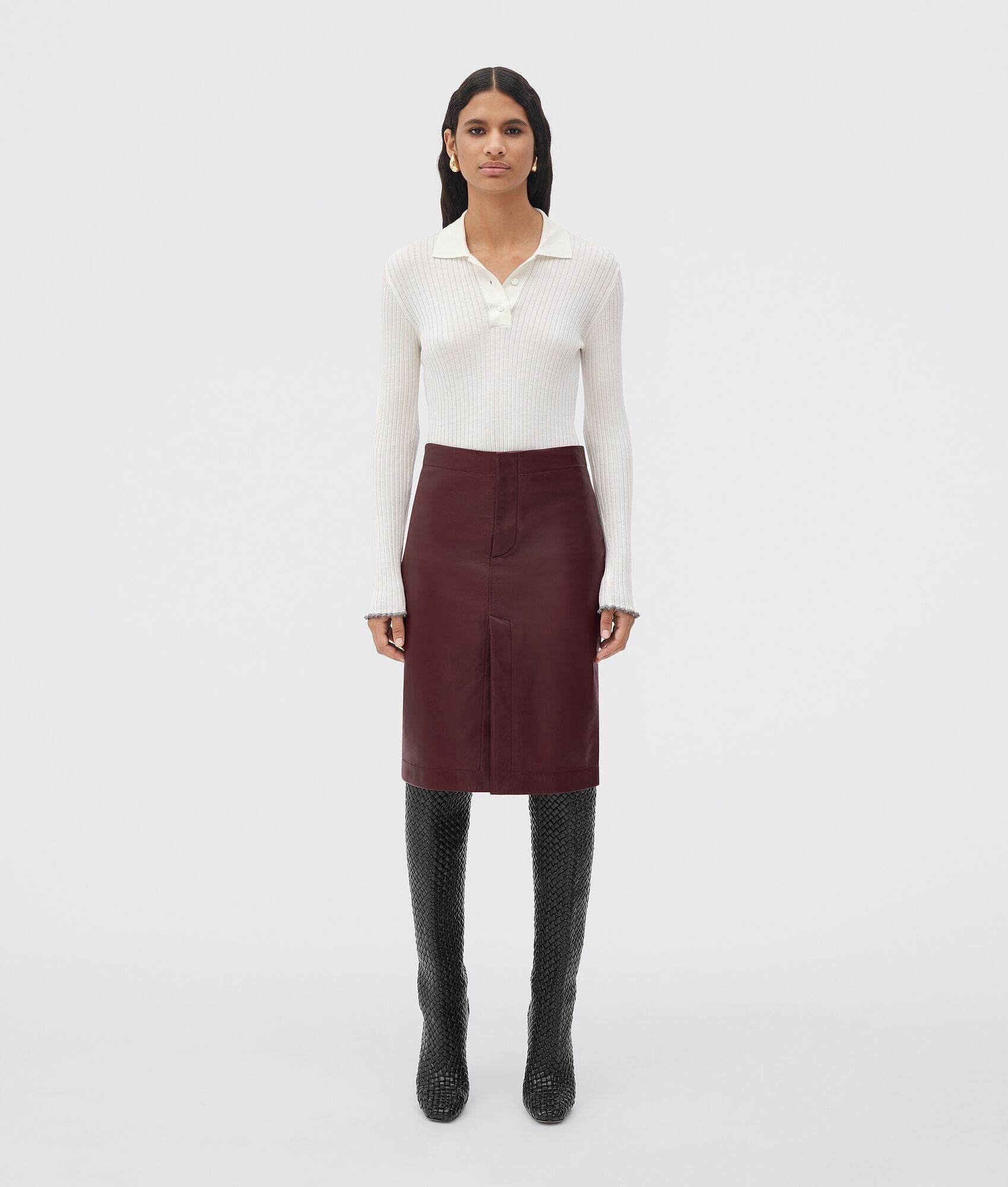 Bottega Veneta o1n1vont0325 Smooth Nappa Soft Leather Skirt in Jam Size 27" / US 4 / IT 40 - 1 Thumbnail