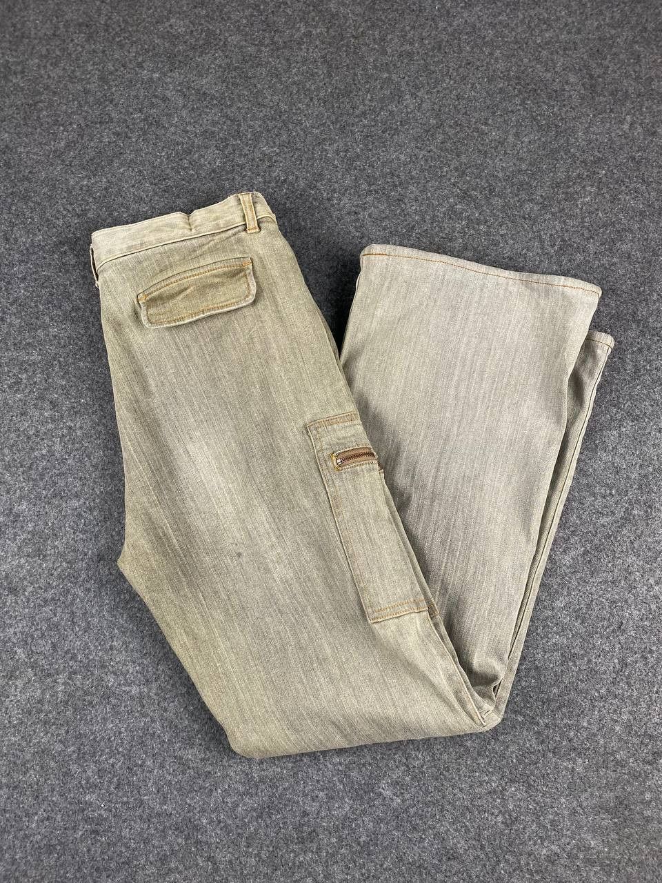 Japanese Brand vintage japanese brand denim cargo pants bootcut Size US 31 - 2 Thumbnail