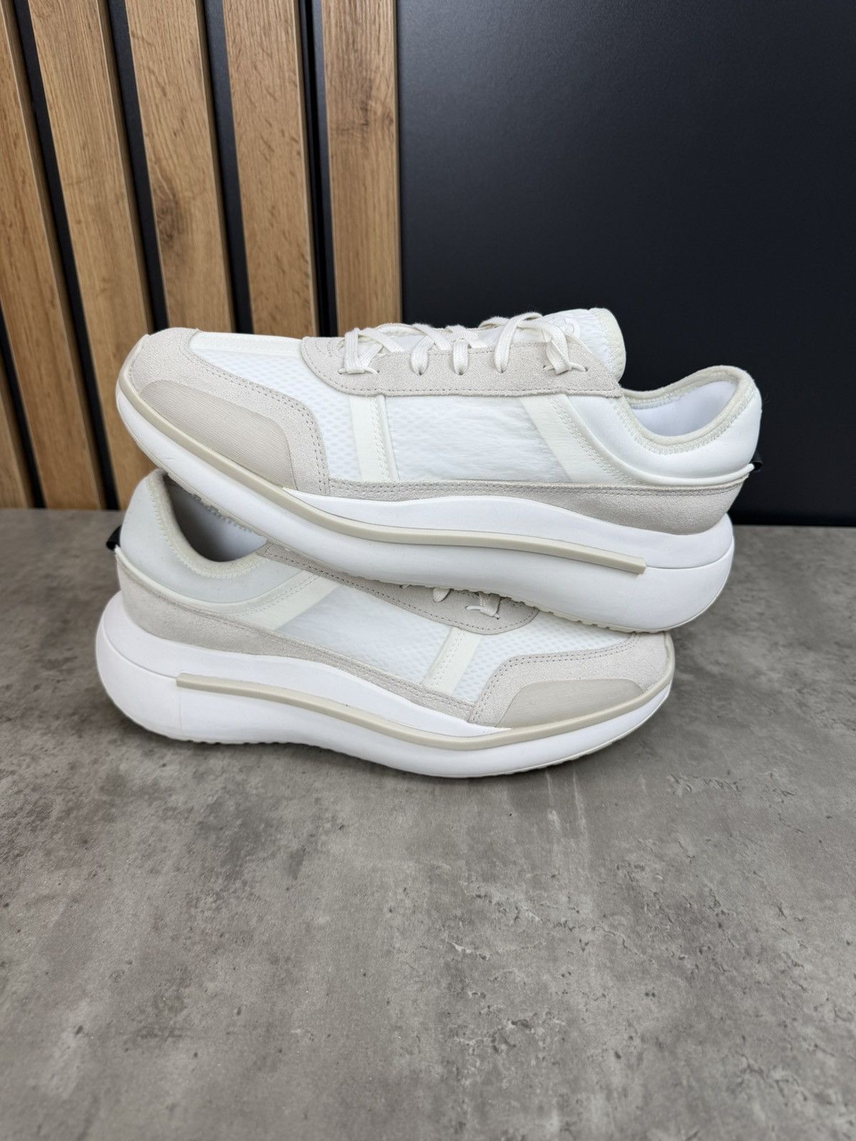 Y-3 Adidas Y-3 Yohji Yamamoto Ajatu Run Off White Sneakers Size US 10 / EU 43 - 8 Thumbnail