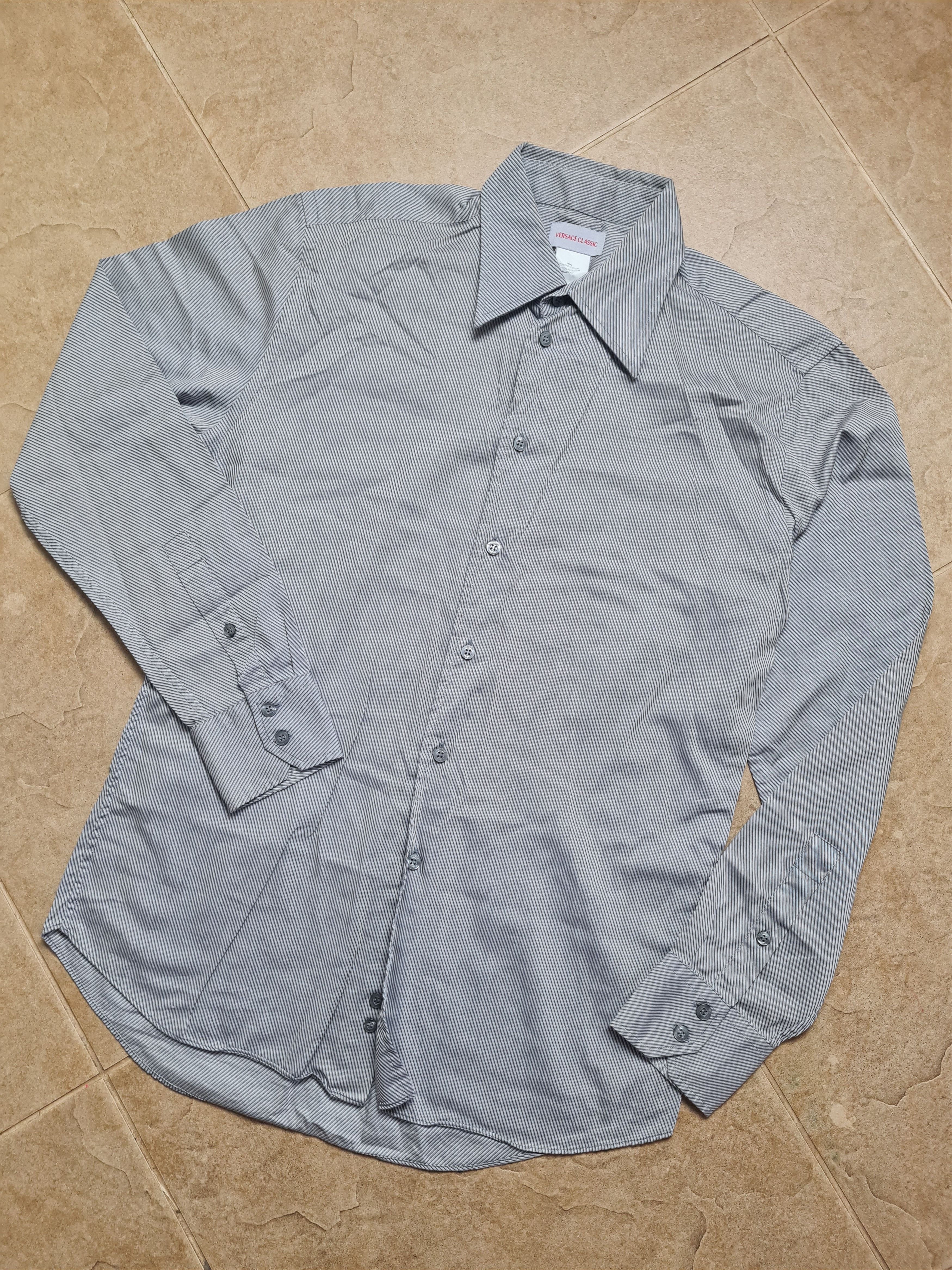 Versace Mens Vintage Versace Classic shirt size39 Medium Gray Cotton Size US M / EU 48-50 / 2 - 2 Thumbnail