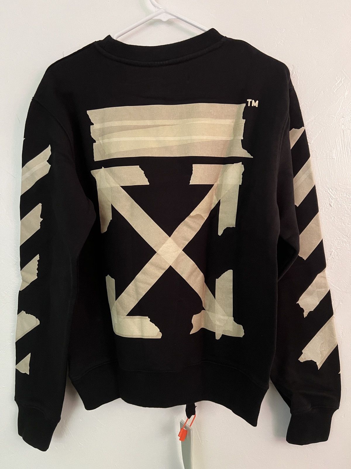 Off-White Off white tape arrow crewneck sweater Size US S / EU 44-46 / 1 - 1 Thumbnail