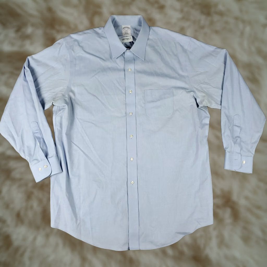 Brooks Brothers Brooks Brothers Shirt Mens 17.5 Blue Regent Dress Button Up Long Sleeve Regular Non-Iron Pockets Solid Ca 90s Modern Mens Size 48R - 1 Thumbnail