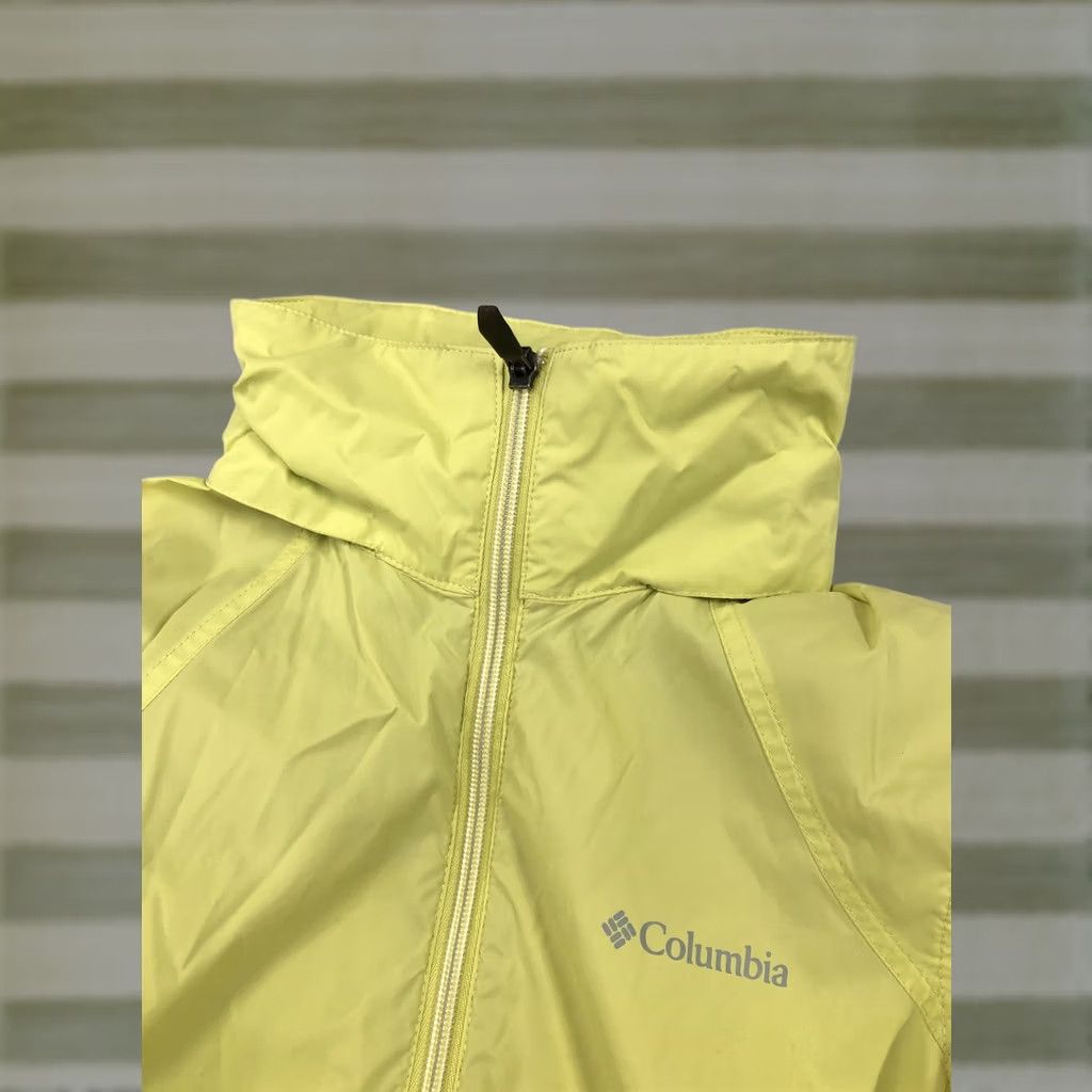 Vintage Columbia Womens Windbreaker Jacket Yellow Zip Up Hooded High Neck S Jacket Size S / US 4 / IT 40 - 1 Thumbnail