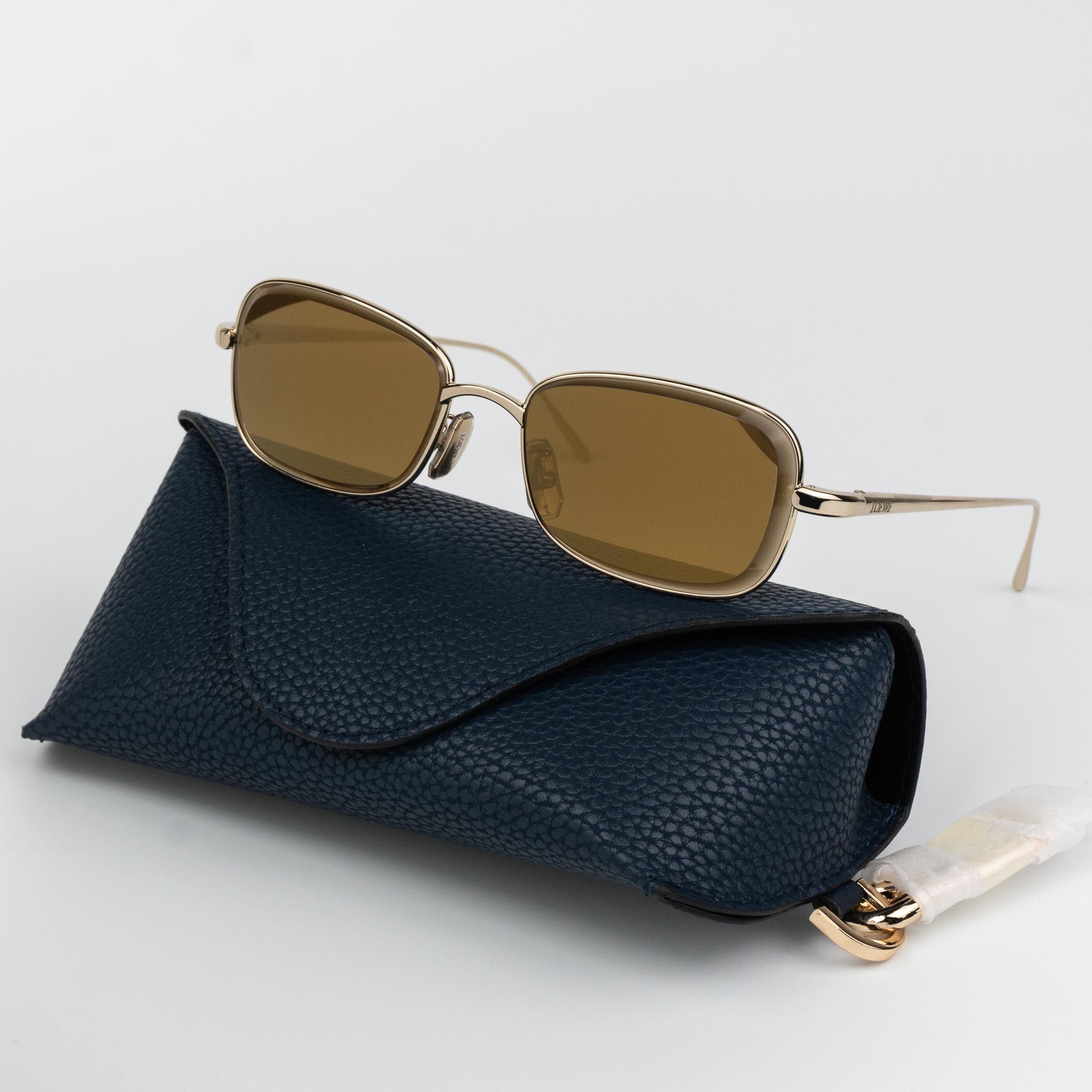 Loewe Loewe ANAGRAM Women Sunglasses LW40159U 32G NEW AUTHENTIC Size ONE SIZE - 1 Thumbnail