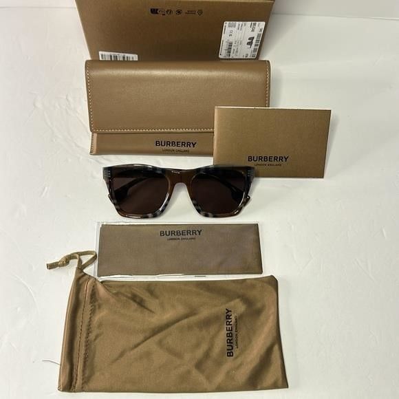 Burberry Burberry New Authentic Limited Availability Check Square S Size ONE SIZE - 10 Thumbnail
