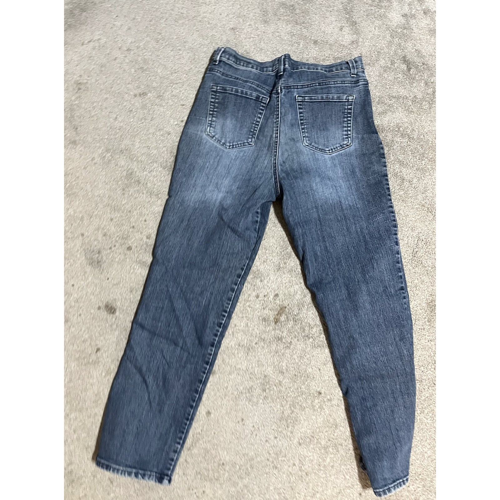 Gloria Vanderbilt Gloria Vanderbilt Jeans Women Blue 12 Straight Fit Amanda Distress Denim 28.5in Inseam Regular Rise High Mens Womens Girls? Size 34" / US 12 / IT 48 - 3 Thumbnail