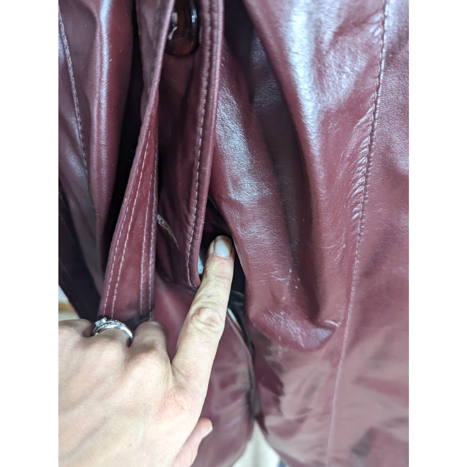 Vintage VINTAGE Belted Red Leather Trench Coat Long Women's Size Small Boho 70s Coat Size S / US 4 / IT 40 - 4 Thumbnail