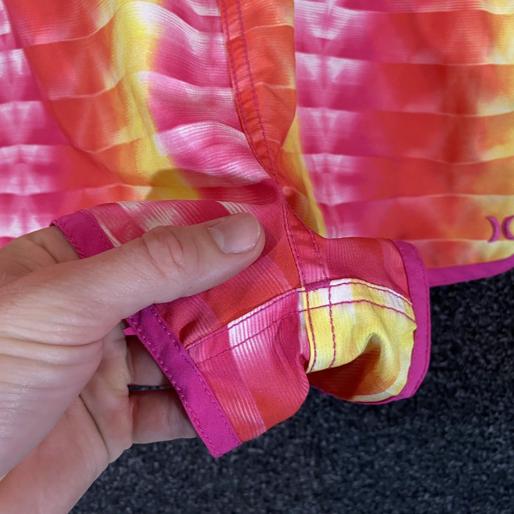 Hurley Hurley Shorts Womens M/L 32" Waist Multicolor Pink Red Yellow Running Workout, Breathable, Classic fit, 2.5in inseam, Polyester, Activewear Size 32" / US 10 / IT 46 - 4 Thumbnail