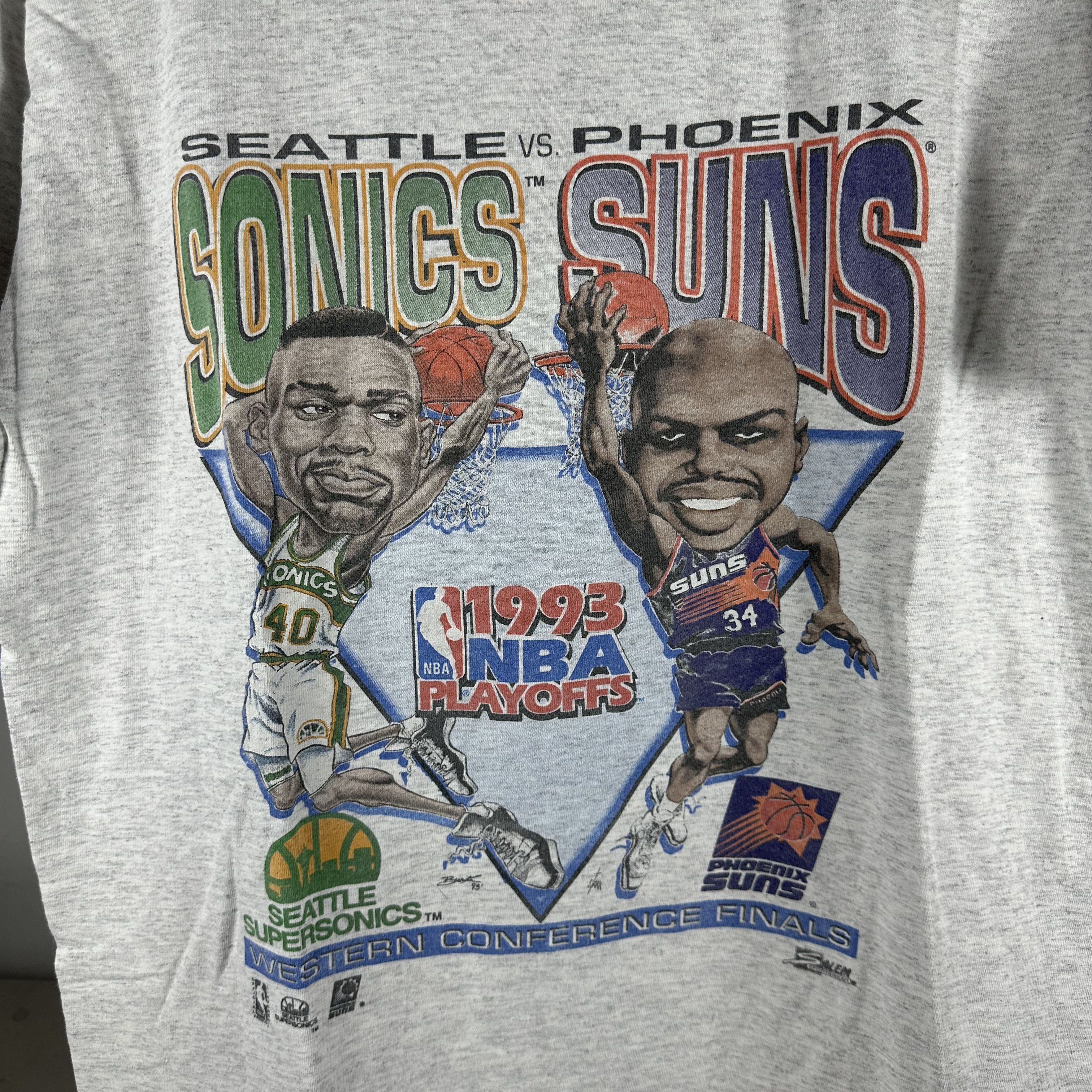 Vintage 1993 NBA Playoffs Supersonics VS Suns Caricature Salem Tee Size US L / EU 52-54 / 3 - 2 Thumbnail