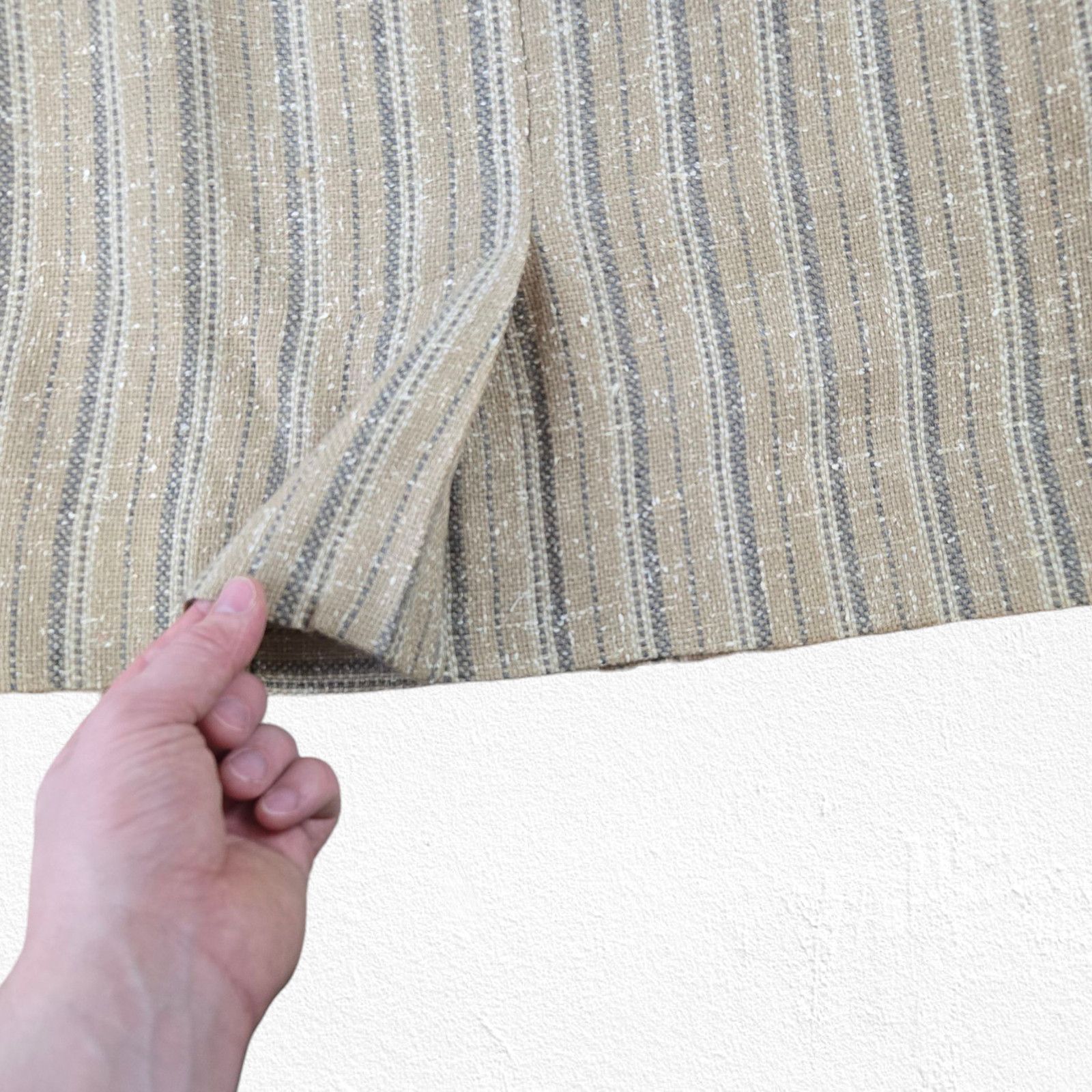 Vintage 1950s Beige Striped Tweed High Waisted Belted Skirt Size 2 Size 26" / US 2 / IT 38 - 7 Thumbnail
