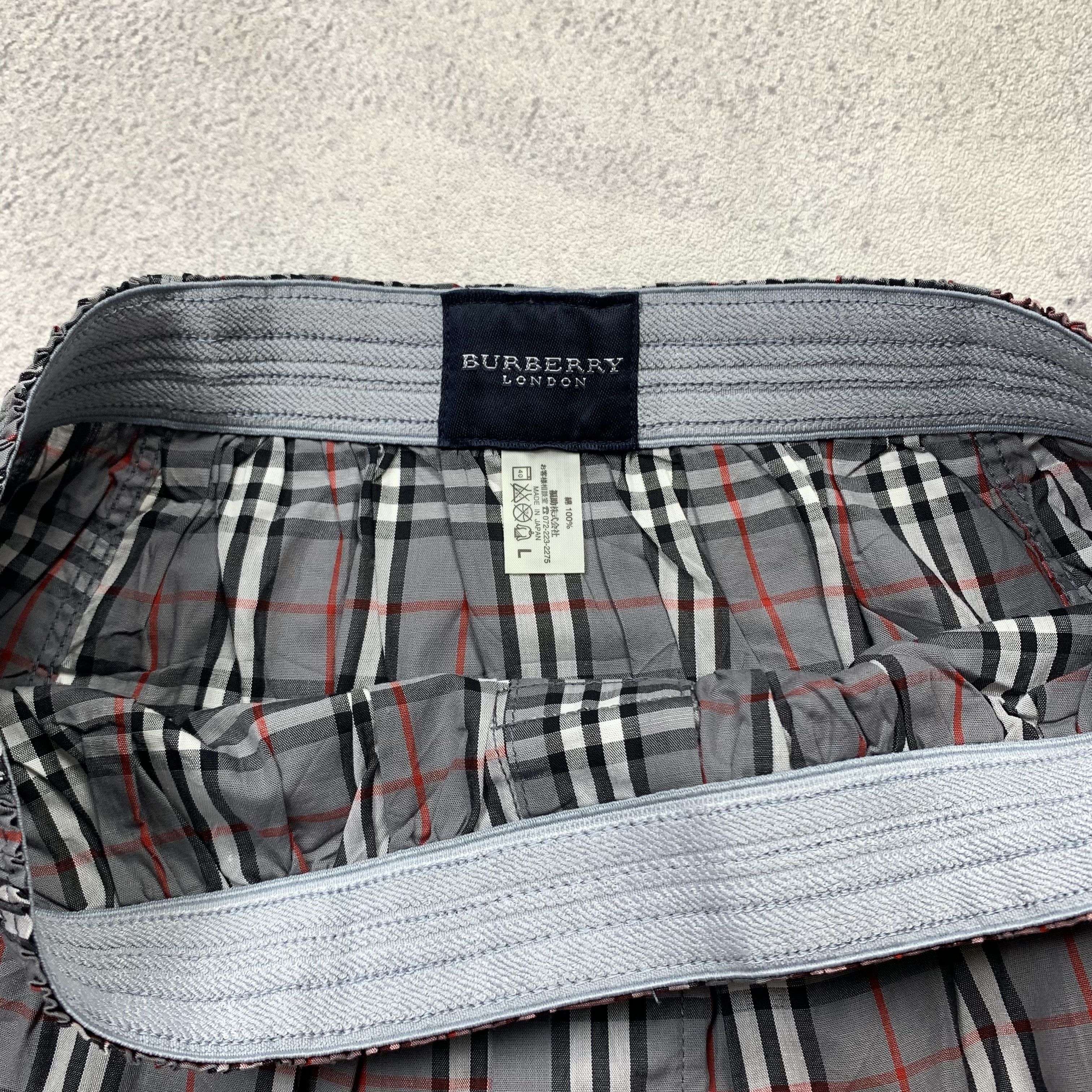 Burberry Vintage Burberry Nova Check Boxer Short Pants Underwear Size US 32 / EU 48 - 4 Thumbnail