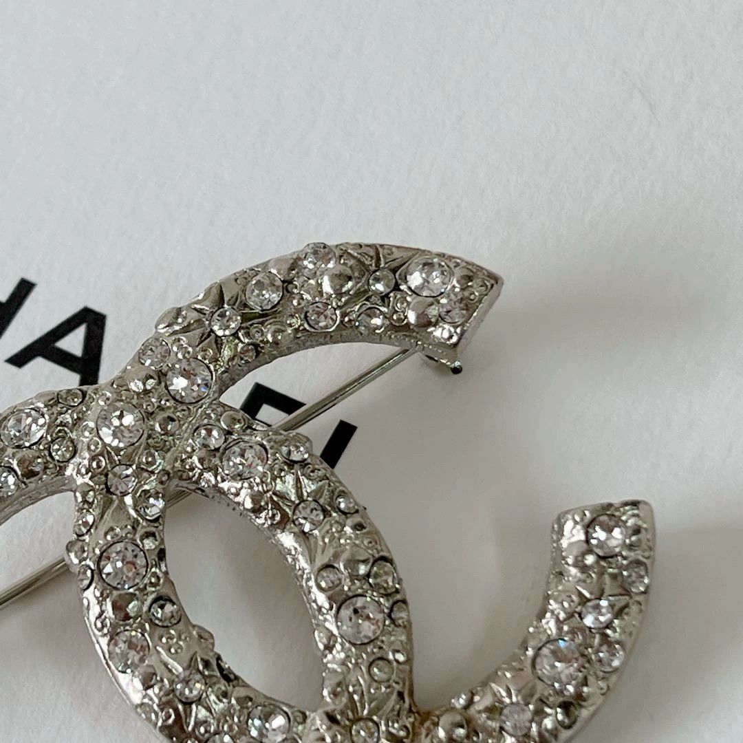 Chanel Chanel Silver Rhinestone Brooch Size ONE SIZE - 4 Thumbnail
