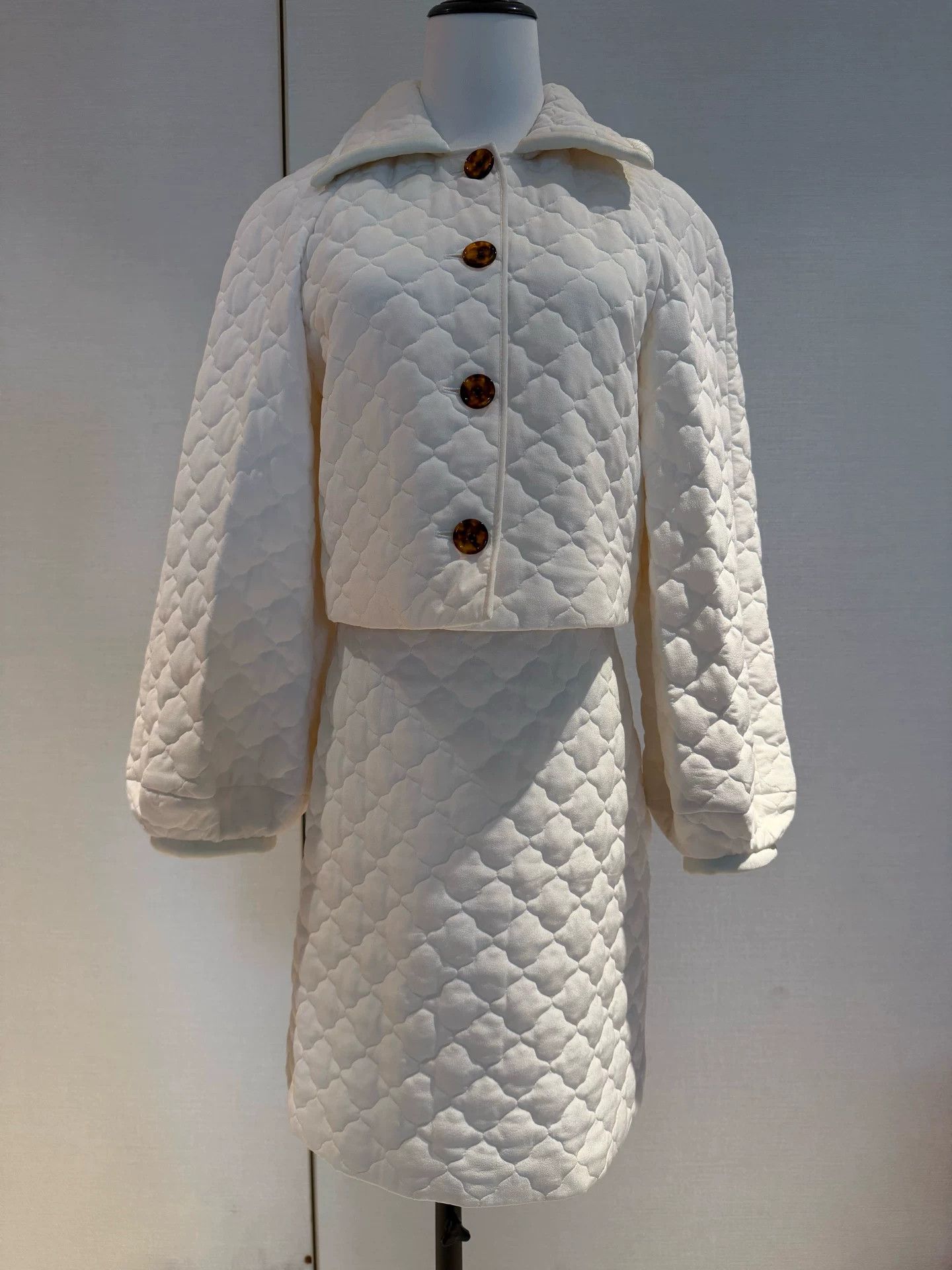 Fendi fendi white quilted cotton dress skirt Size US 38 / EU 54 - 1 Thumbnail