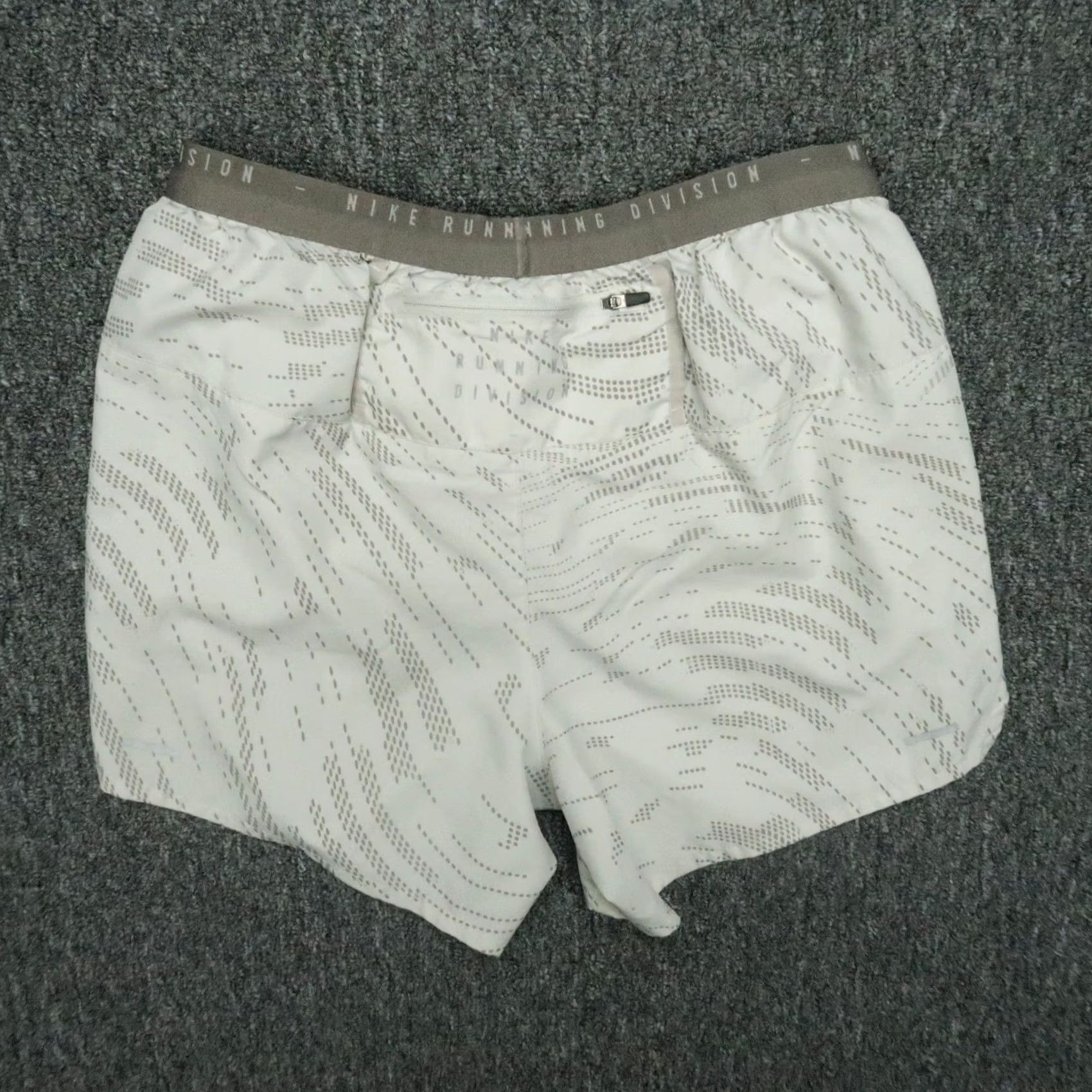 Nike Nike Shorts Mens Small Gray Stride Flex Run Division Lined Running Training Size US 29 - 6 Thumbnail