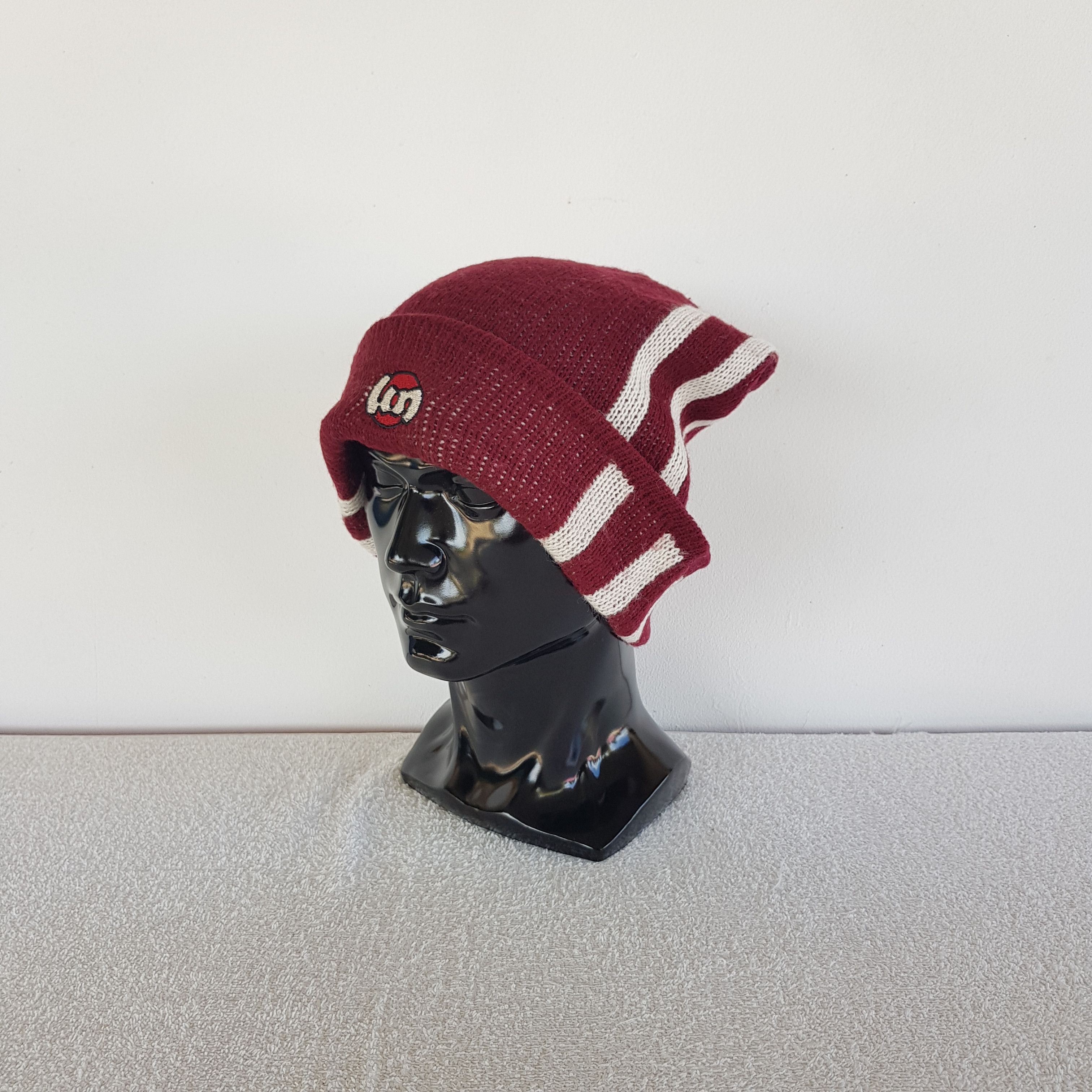 Japanese Brand Vintage Japanese UN Beanie Homeless Snow Caps Ski Hats Size ONE SIZE - 1 Thumbnail
