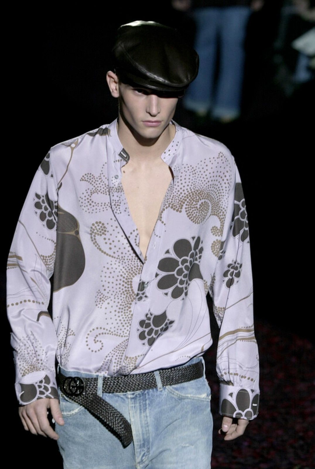 Gucci GUCCI Tom Ford 2001 Floral Silk Bandana Scarf Demna Runway Size ONE SIZE - 2 Thumbnail