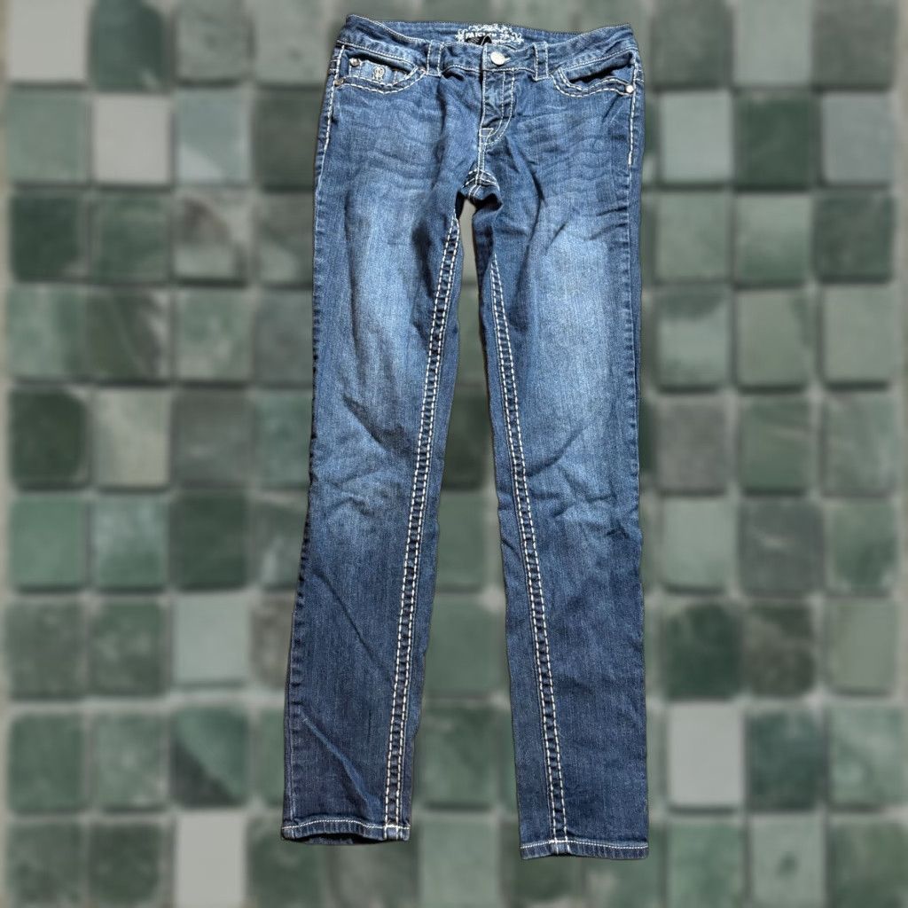 Denime Paisley Sky Jeans Womens Size 6 Blue Denim Embordered 5-Pocket Design Size 28" / US 6 / IT 42 - 1 Thumbnail