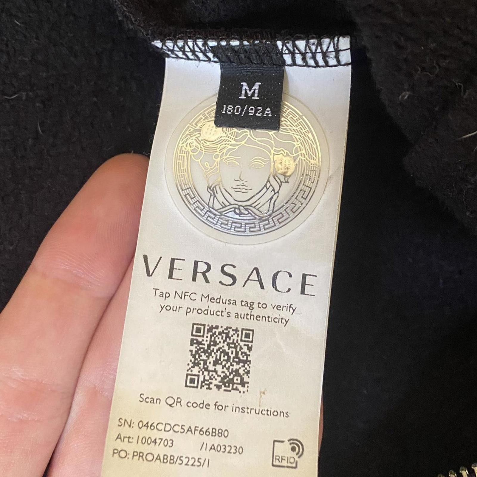 Versace Versace Men's Black Hoodie Sweatshirt with Logo and Pattern Size US M / EU 48-50 / 2 - 4 Thumbnail