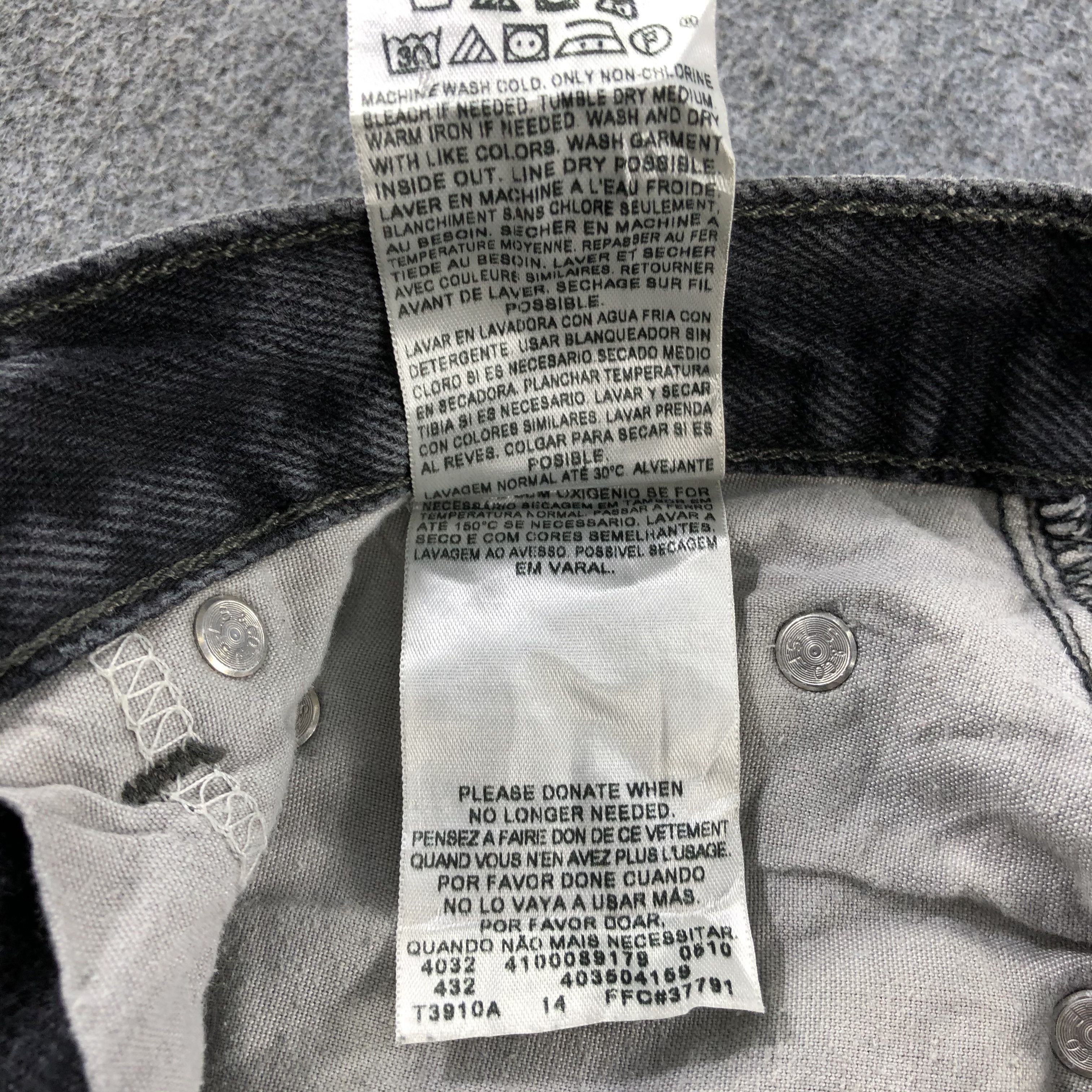 Levi's Vintage Faded Black Levis 550 Jeans-J2444 Size US 30 / EU 46 - 12 Thumbnail