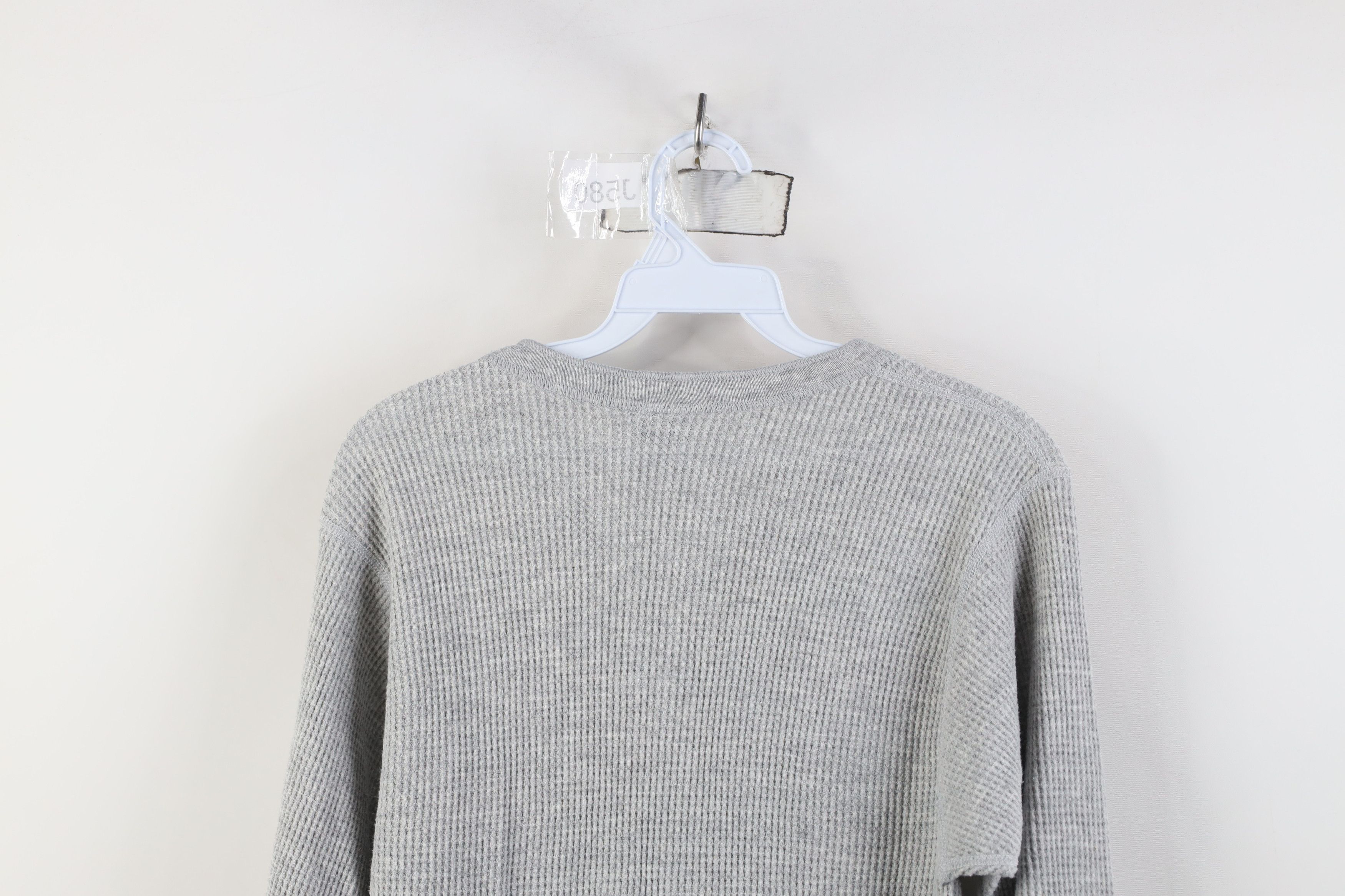 Vintage Vintage 90s Streetwear Waffle Knit Henley T-Shirt Gray USA Size US XL / EU 56 / 4 - 11 Thumbnail