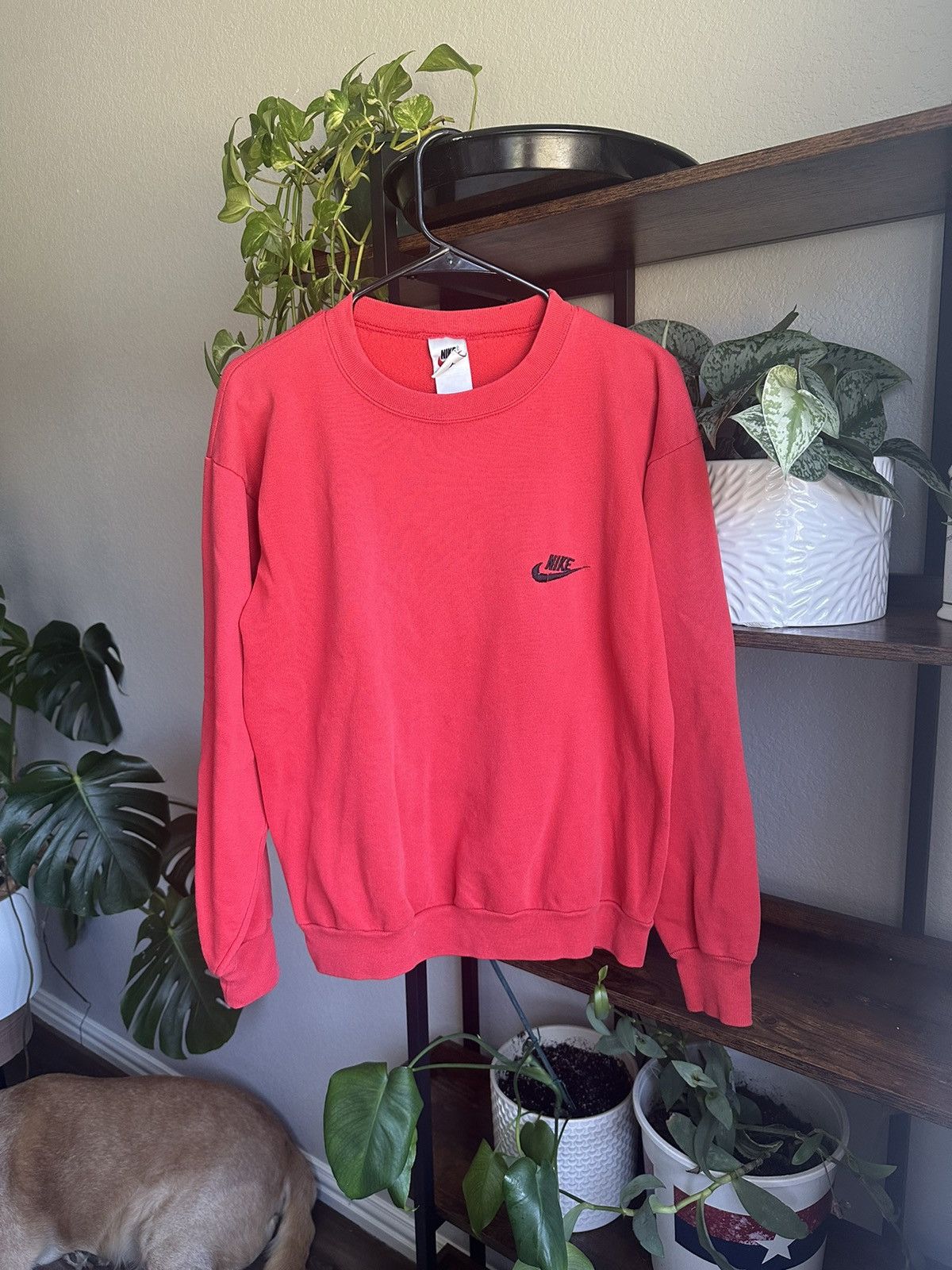 Nike × Vintage Rare 1990s Vintage Nike Sun Faded Essential Crew Neck Size US L / EU 52-54 / 3 - 1 Thumbnail