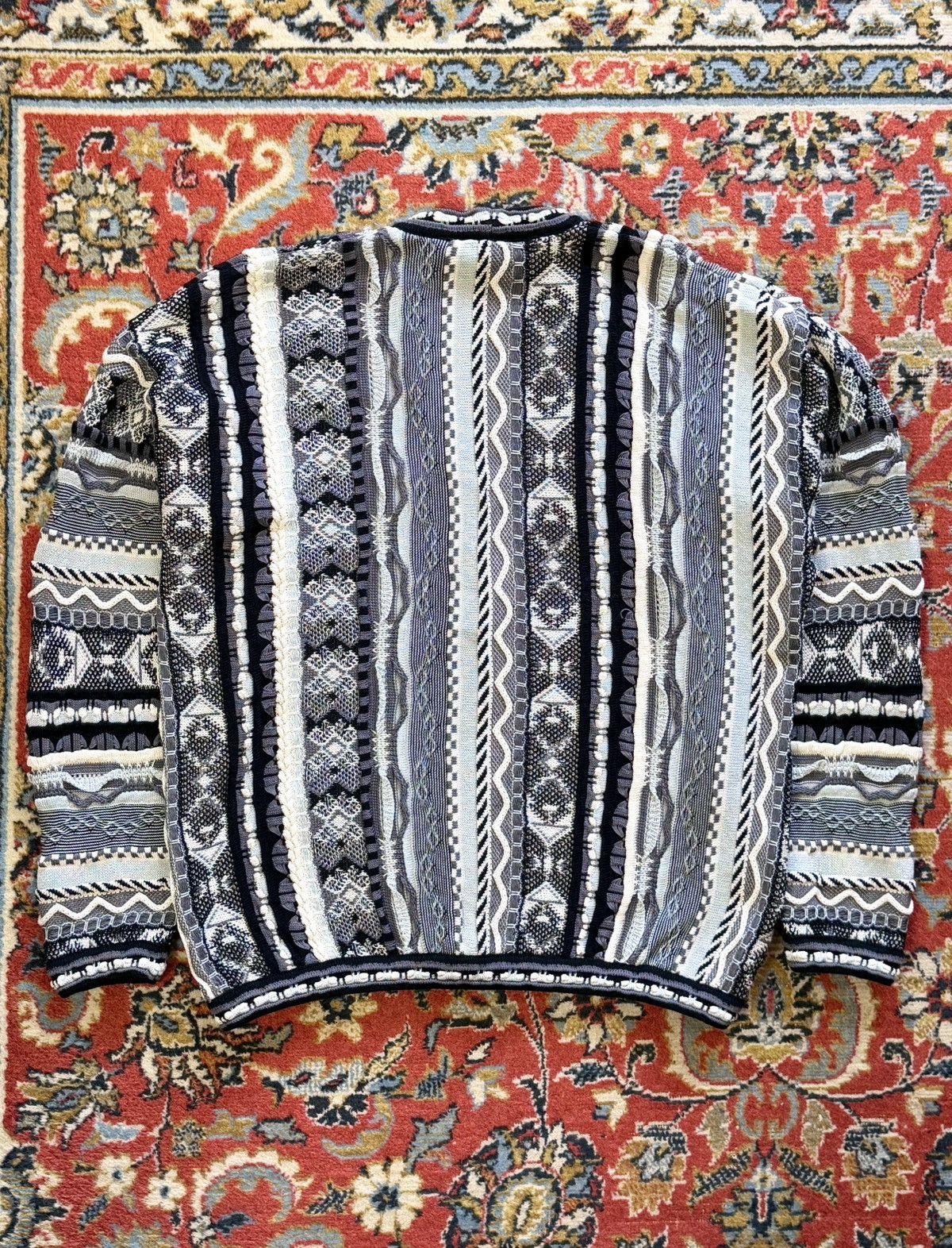 Tundra Canada 90s Vintage Tundra 3D Knit Coogi Style Cardigan Size US XL / EU 56 / 4 - 12 Thumbnail
