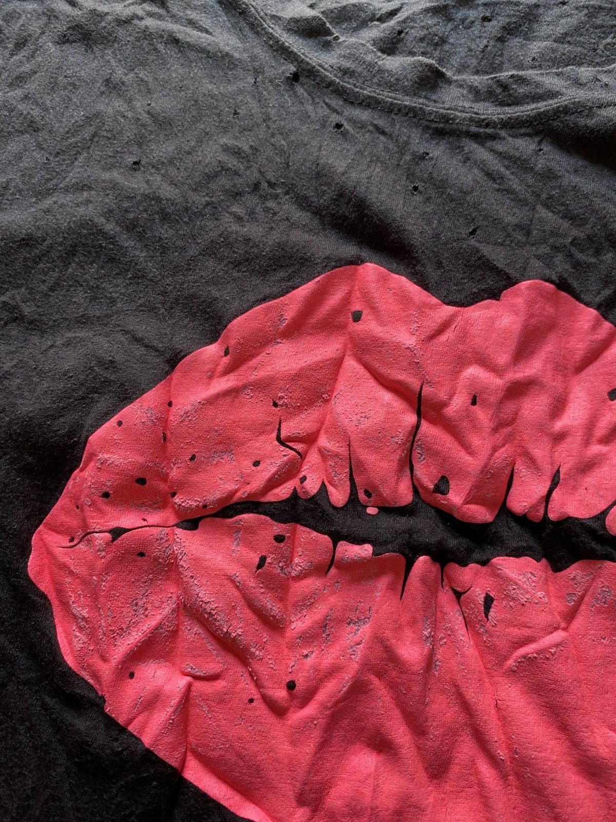If Six Was Nine × Japanese Brand × Le Grande Bleu (L.G.B.) Japanese artisanal kiss punk distressed tshirt maison style Size US M / EU 48-50 / 2 - 3 Thumbnail