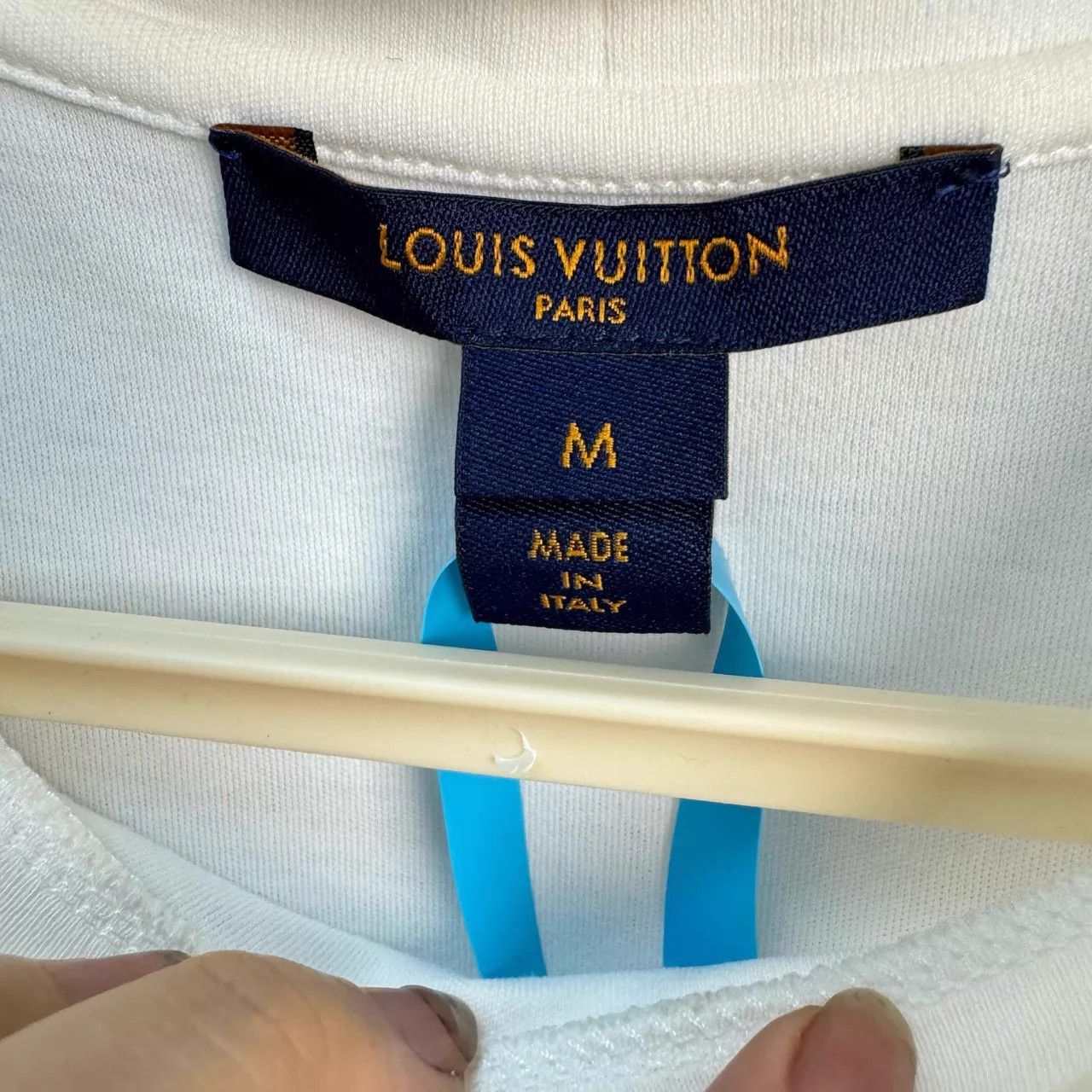 Louis Vuitton LV 4 - Leaf Clover Metal Logo Tee M 98 - new YS000599 Size M / US 6-8 / IT 42-44 - 5 Thumbnail