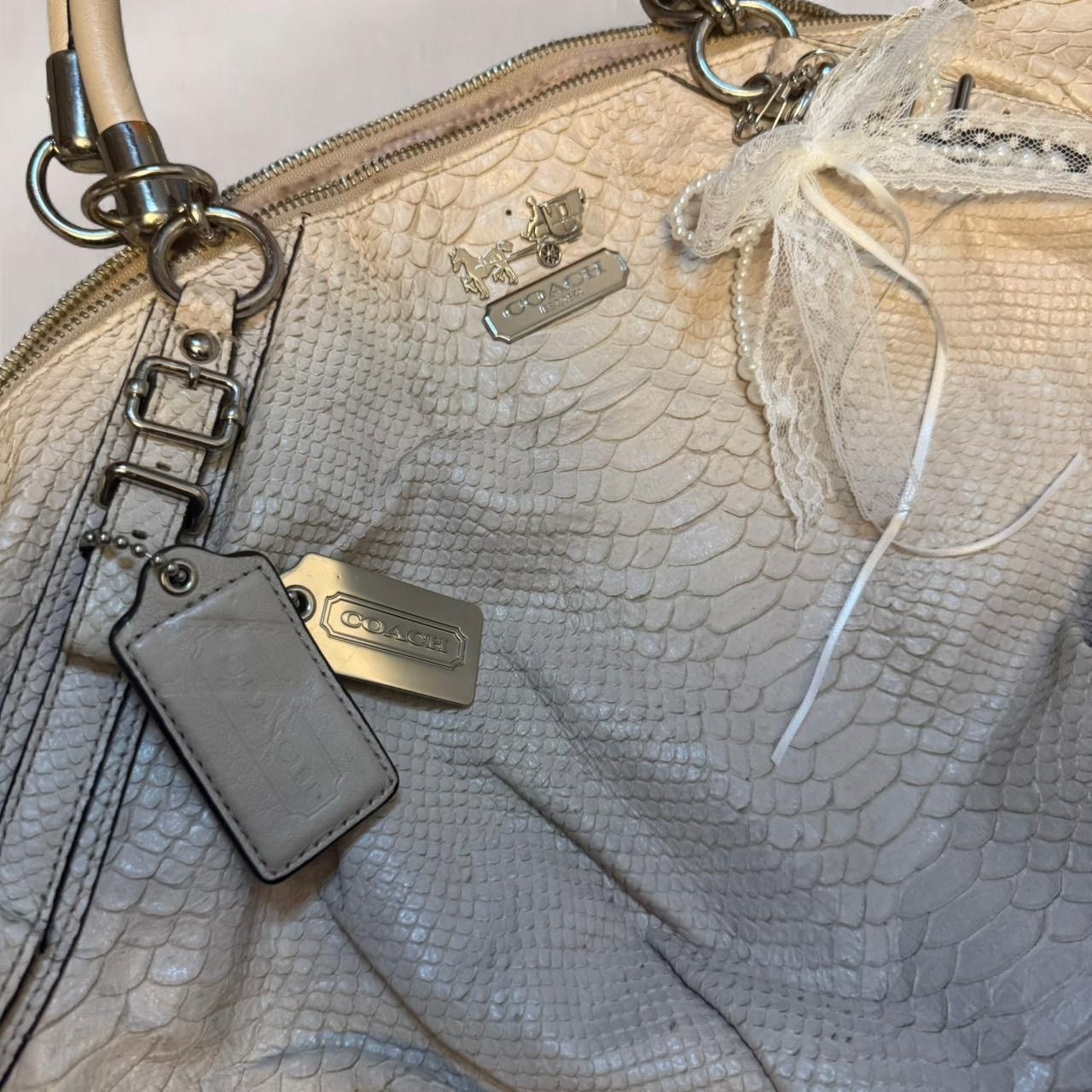 Coach Rare Cream Coach Signature Snakeskin Leather Shoulder Bag Size ONE SIZE - 3 Thumbnail