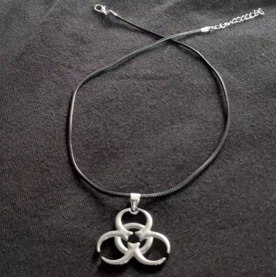 Japanese Brand × Vintage Biochemical Crisis Symbol Black Leather Necklace Size ONE SIZE - 6 Thumbnail