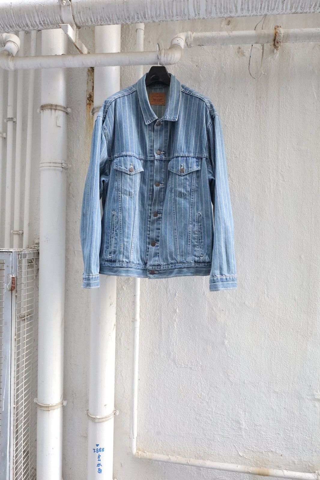 Levi's × Supreme Supreme x Levi's Pinstripe Trucker Jacket | Grailed