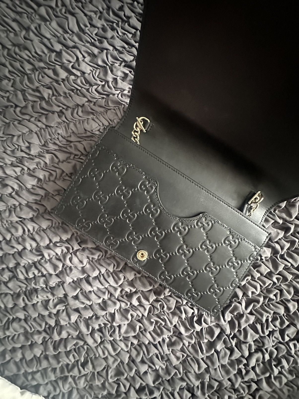 Gucci Guccissima Signature Bowy Chain Wallet Black Size ONE SIZE - 3 Thumbnail